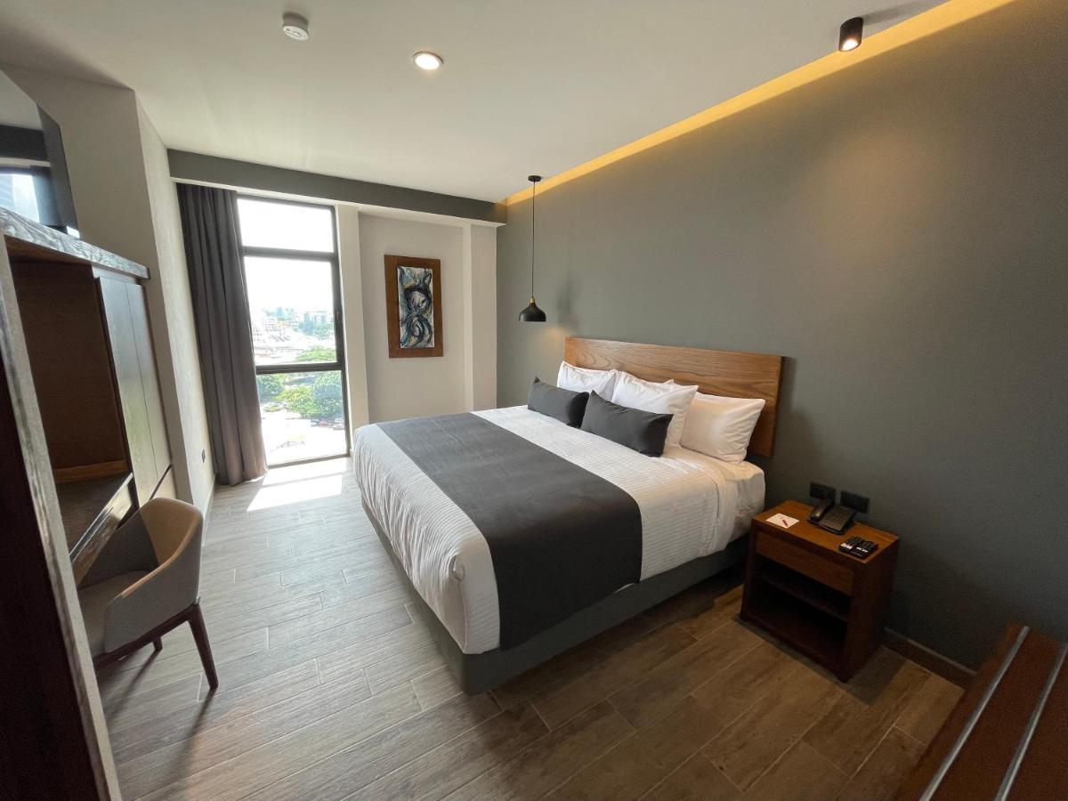 Gumont Guadalajara Lopez Mateos - Minerva Hotel Eksteriør billede
