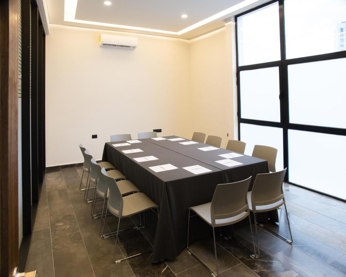 Gumont Guadalajara Lopez Mateos - Minerva Hotel Eksteriør billede